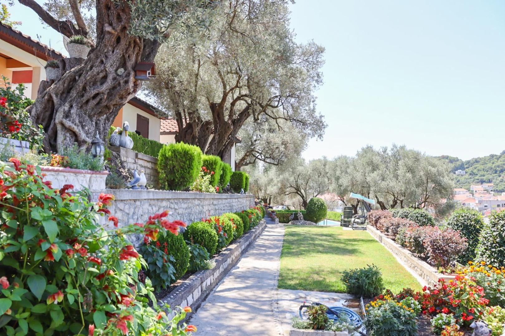 Hilja's Oliven Garden Bungalows Ulcinj Exterior foto